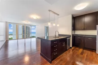 Photo #2: 202517187 Listing 