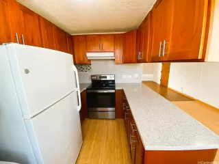 Photo #2: 202517211 Listing 