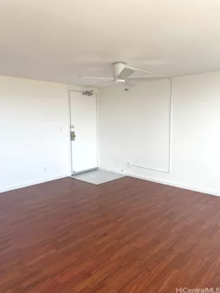 Photo #3: 202517219 Listing 