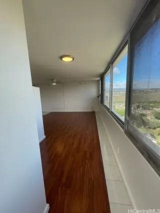 Photo #4: 202517219 Listing 