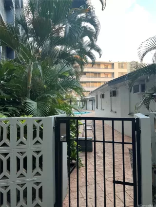 Photo #2: 202517222 Listing 