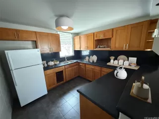 Photo #2: 202517223 Listing 