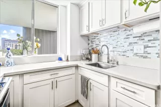 Photo #5: 202517250 Listing 