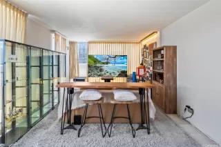 Photo #4: 202517263 Listing 