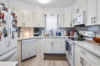 Photo #6: 202517266 Listing 