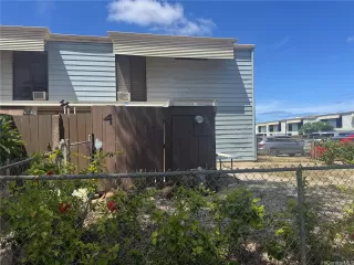 Photo #2: 202517280 Listing 