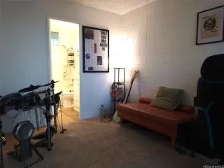 Photo #6: 202517289 Listing 