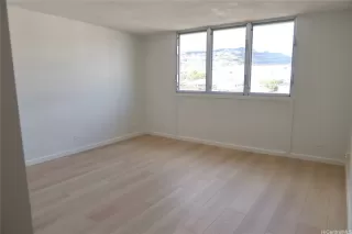 Photo #2: 202517306 Listing 