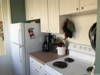 Photo #3: 202517316 Listing 