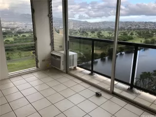 Photo #5: 202517316 Listing 