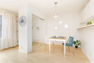 Photo #5: 202517329 Listing 