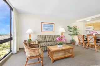 Photo #3: 202517342 Listing 