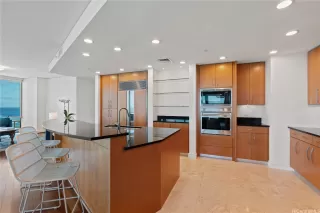 Photo #4: 202517374 Listing 