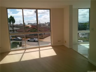 Photo #4: 202517387 Listing 