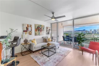 Photo #2: 202517419 Listing