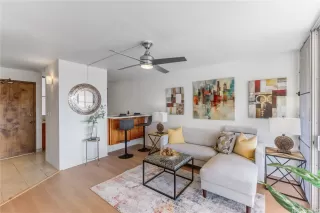 Photo #6: 202517419 Listing