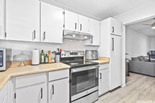 Photo #3: 202517477 Listing 