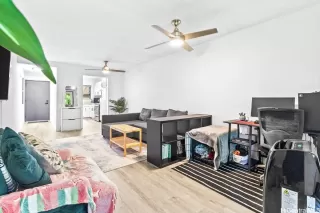 Photo #6: 202517477 Listing 