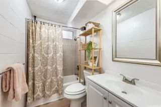 Photo #4: 202517483 Listing 