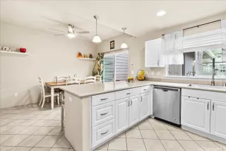 Photo #4: 202517527 Listing 