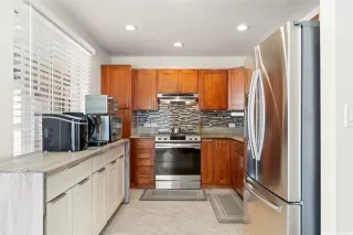 Photo #4: 202517532 Listing 