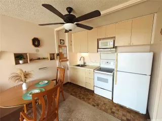 Photo #4: 202517544 Listing 