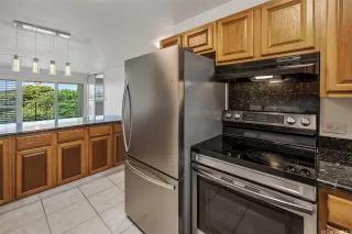 Photo #6: 202517552 Listing 