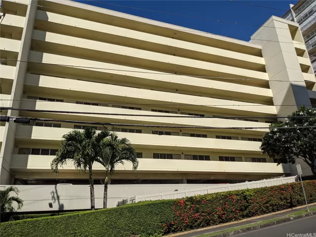 MLS: 202517582 Condo For Sale