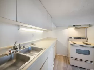 Photo #2: 202517612 Listing 