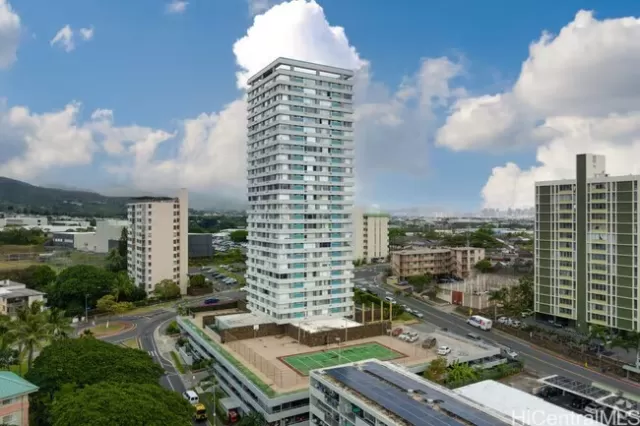 MLS: 202517614 Condo For Sale