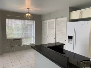 Photo #3: 202517623 Listing 