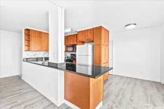 Photo #6: 202517627 Listing 