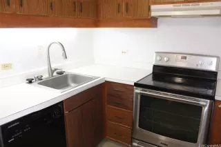 Photo #6: 202517631 Listing 