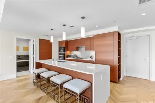 Photo #4: 202517649 Listing 