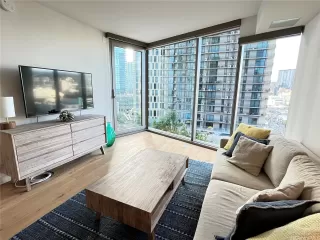 Photo #2: 202517652 Listing 