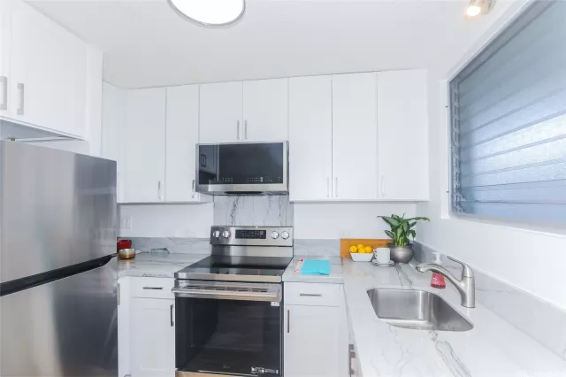 MLS: 202517667 Condo For Sale