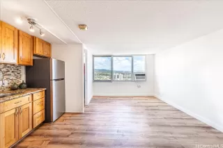 Photo #2: 202517671 Listing 