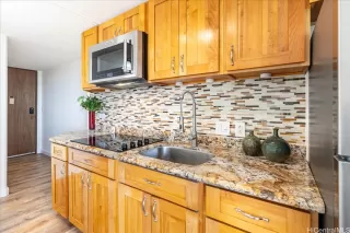 Photo #6: 202517671 Listing 