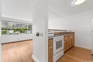 Photo #6: 202517708 Listing 