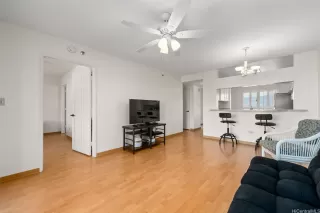 Photo #4: 202517764 Listing 