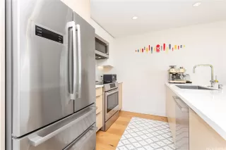 Photo #4: 202517771 Listing 