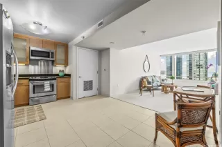 Photo #5: 202517777 Listing 