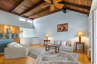 Photo #5: 202517786 Listing 