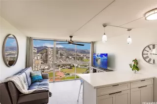 Photo #6: 202517803 Listing 