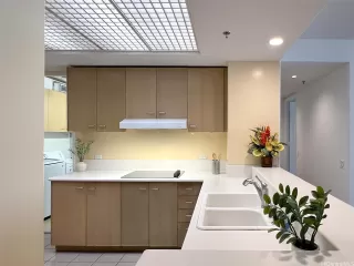 Photo #4: 202517805 Listing 