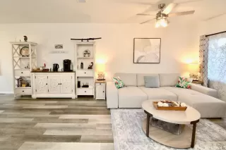 Photo #3: 202517810 Listing 