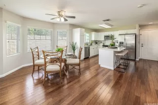 Photo #3: 202517815 Listing 