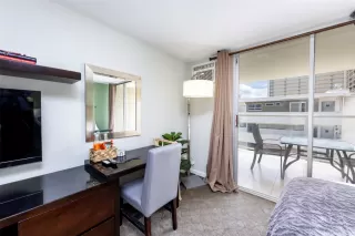 Photo #4: 202517821 Listing 