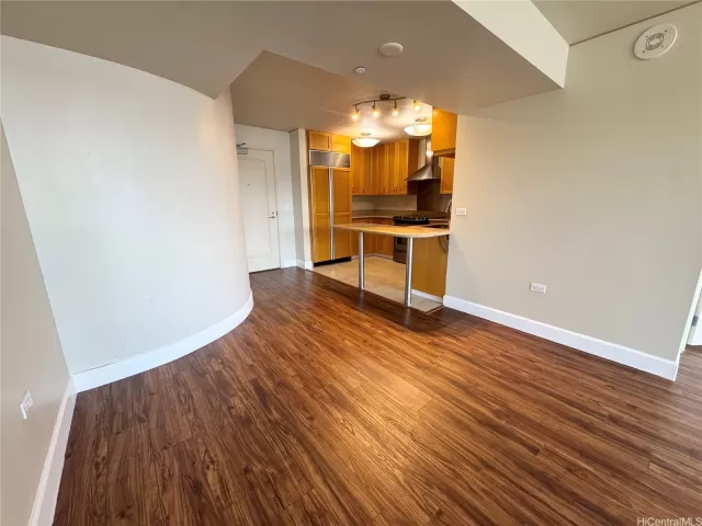 MLS: 202517844 Condo For Sale