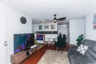 Photo #6: 202517848 Listing 